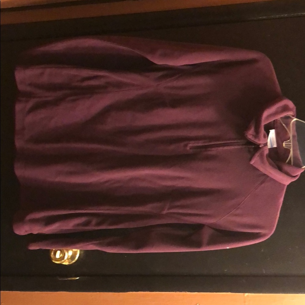 Columbia Pull over